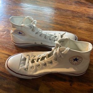 White High Top Chuck Taylor Converse Men’s Size 11